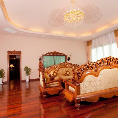 Bayon Era Hotel Siem Reap Bagian luar foto