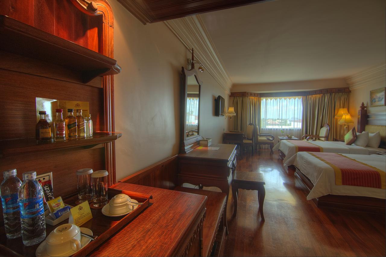 Bayon Era Hotel Siem Reap Bagian luar foto