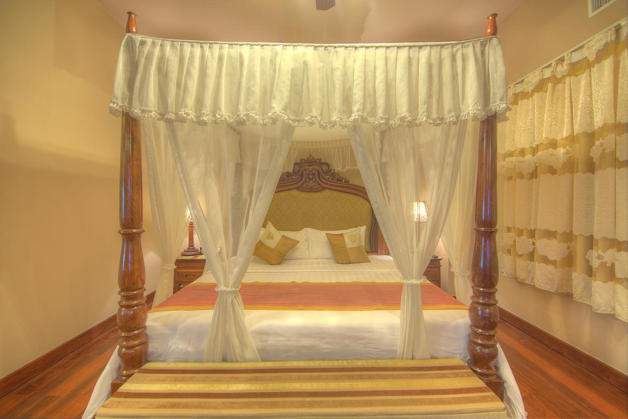Bayon Era Hotel Siem Reap Bagian luar foto