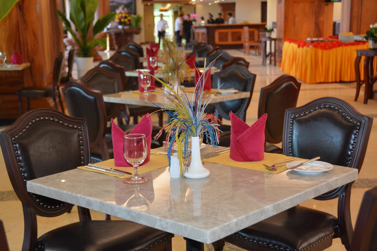 Bayon Era Hotel Siem Reap Bagian luar foto
