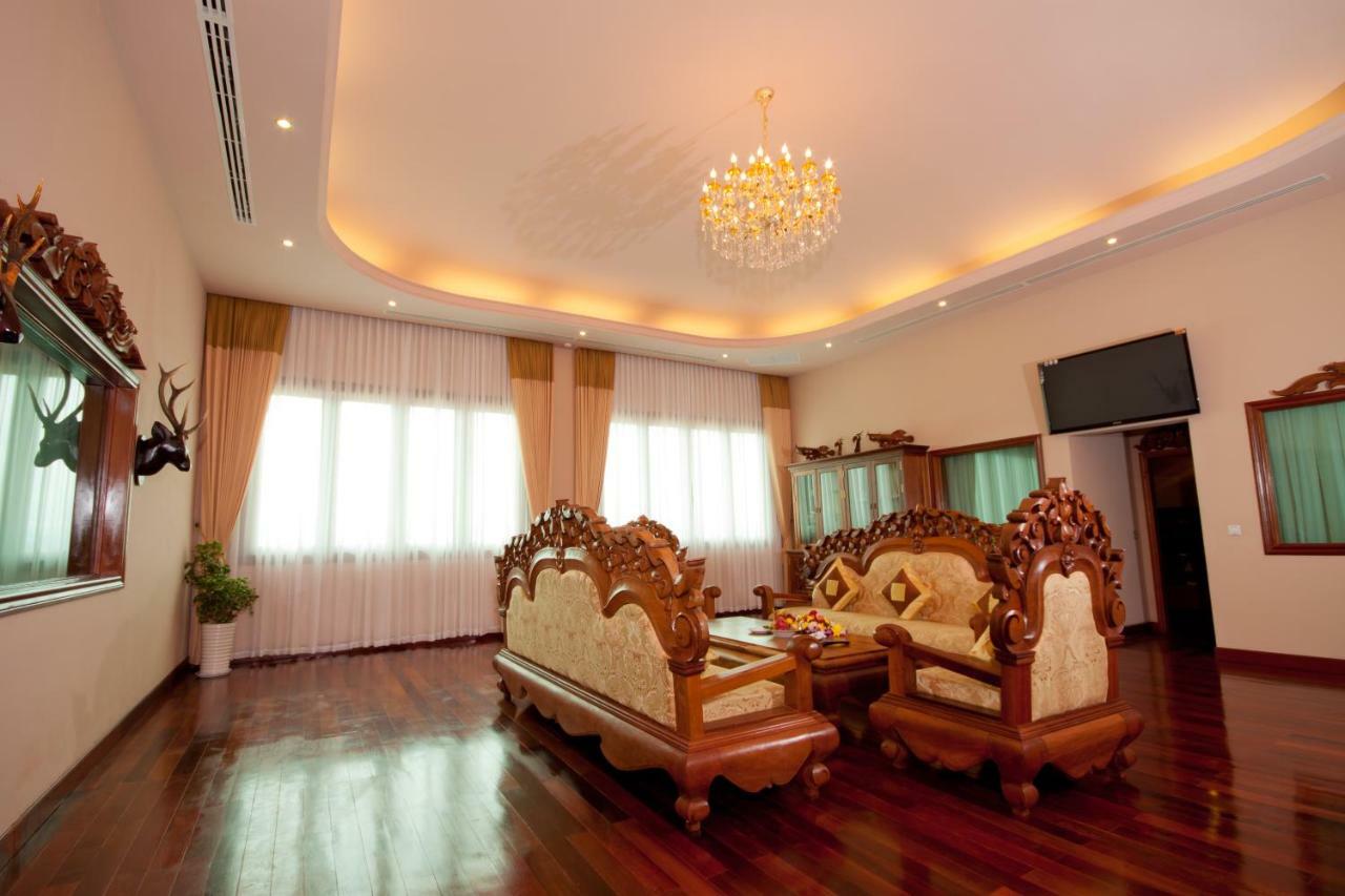 Bayon Era Hotel Siem Reap Bagian luar foto